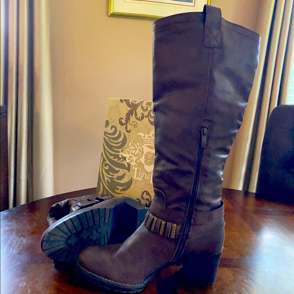Boots, Brown, size 11